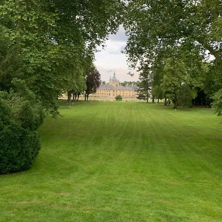 Le Logis Cantilien Lamorlaye-chantilly * Lamorlaye