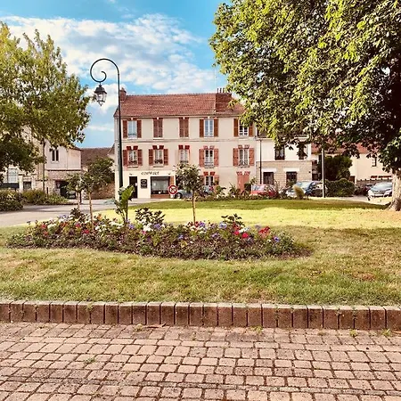 Le Logis Cantilien Lamorlaye-chantilly *